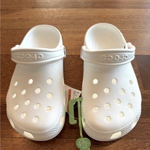 Crocs White clogs Kids Size J5 NWT